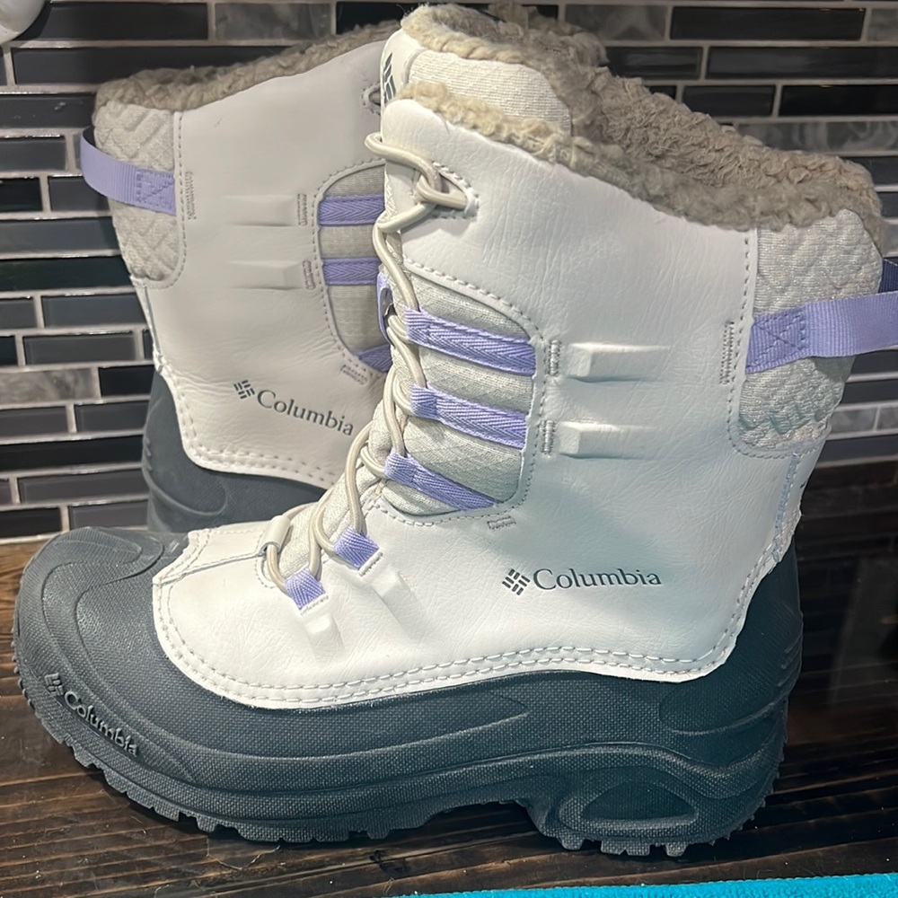 Columbia Omni Heat Bugaboot Snow boot, Size 7, Waterproof, women’s/kids